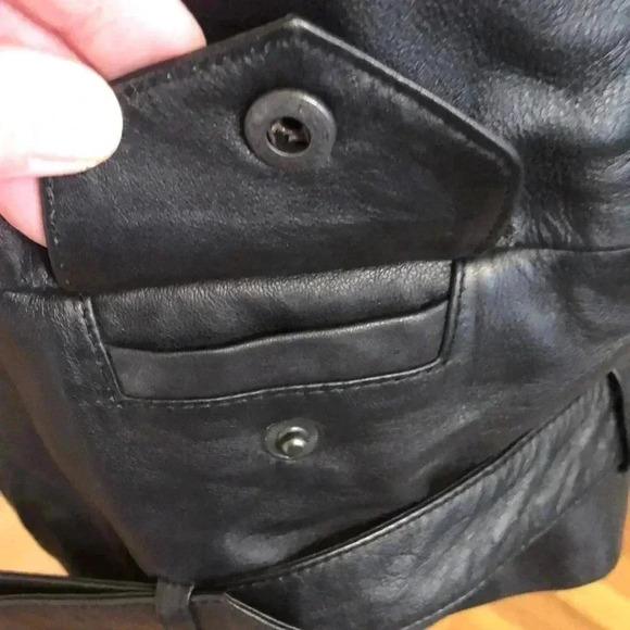 Samsoe & Samsoe leather jacket.  Zippered front with two side zippered pockets. - Picture 6 of 15